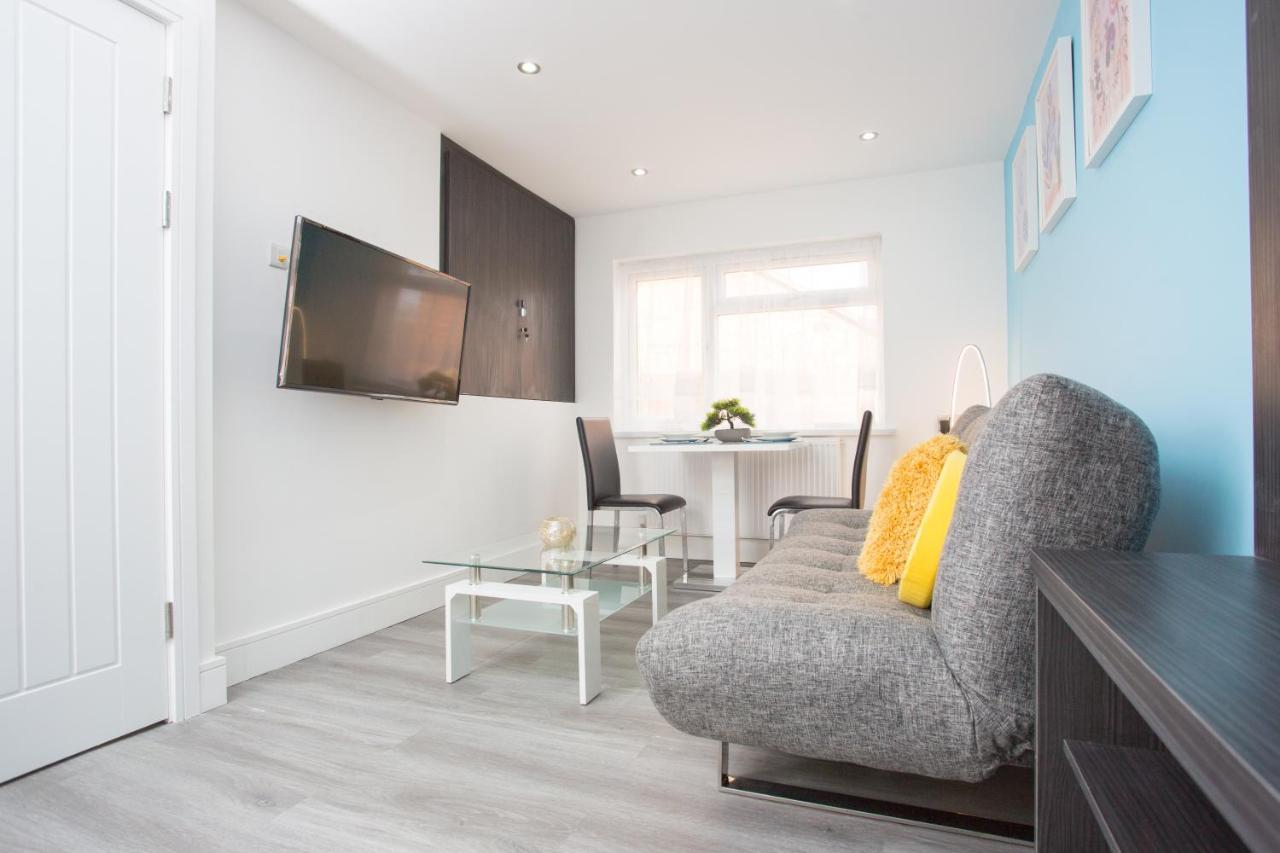 Legoland Heathrow Windsor Apartment Hotel Слау Екстер'єр фото