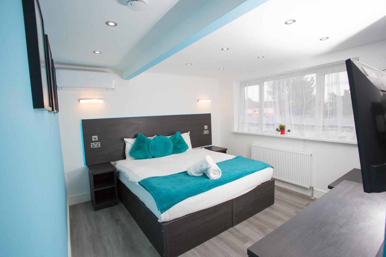 Legoland Heathrow Windsor Apartment Hotel Слау Екстер'єр фото