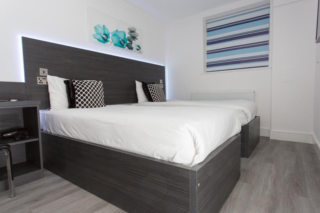 Legoland Heathrow Windsor Apartment Hotel Слау Екстер'єр фото