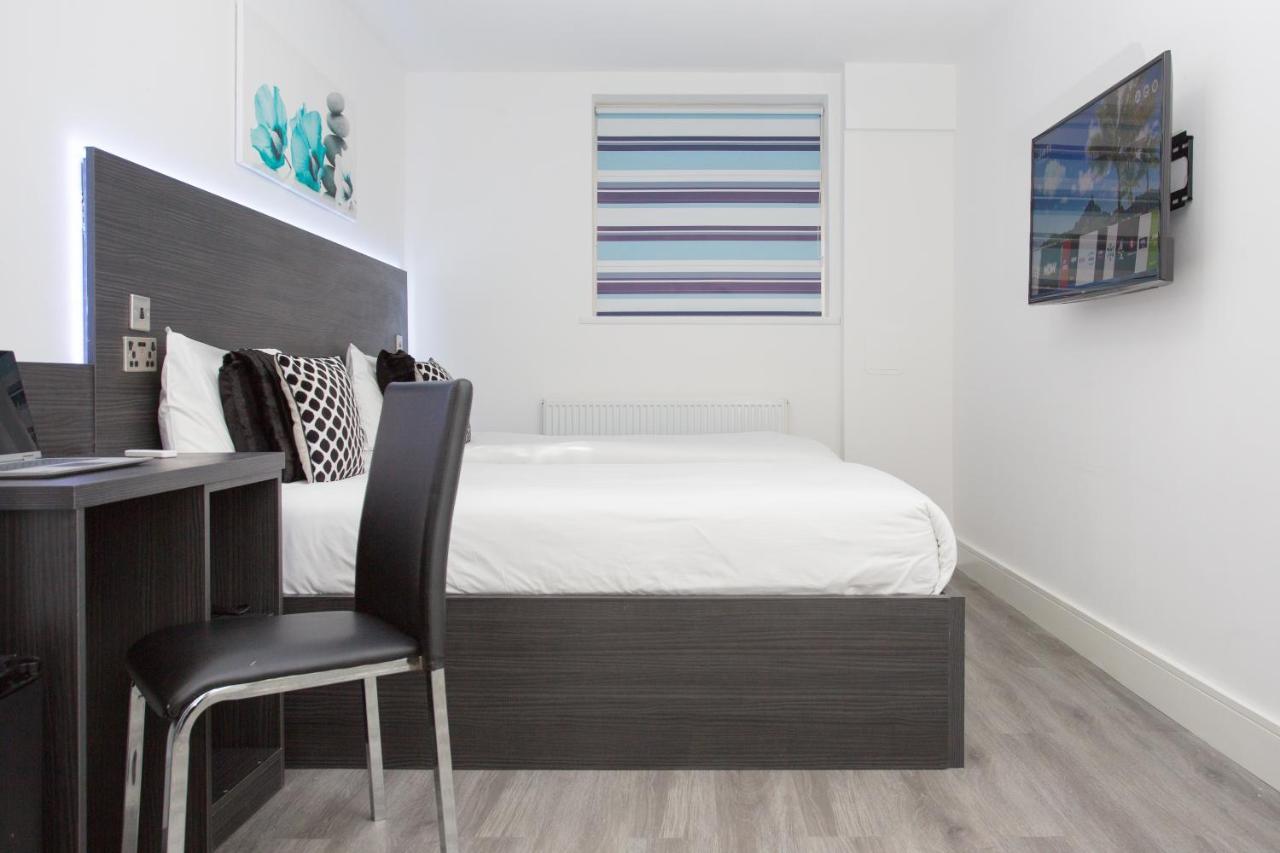Legoland Heathrow Windsor Apartment Hotel Слау Екстер'єр фото