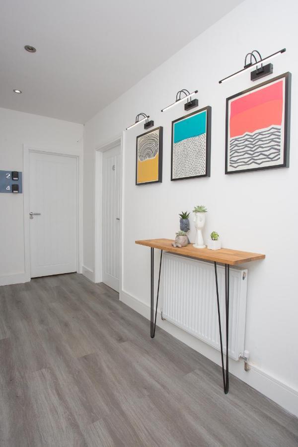 Legoland Heathrow Windsor Apartment Hotel Слау Екстер'єр фото