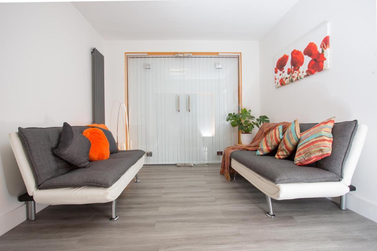 Legoland Heathrow Windsor Apartment Hotel Слау Екстер'єр фото