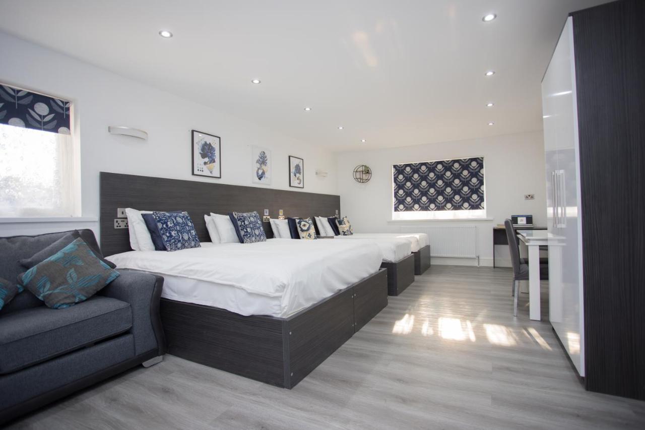 Legoland Heathrow Windsor Apartment Hotel Слау Екстер'єр фото