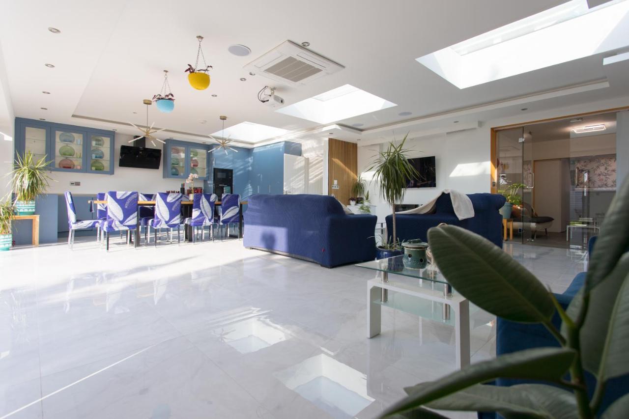 Legoland Heathrow Windsor Apartment Hotel Слау Екстер'єр фото
