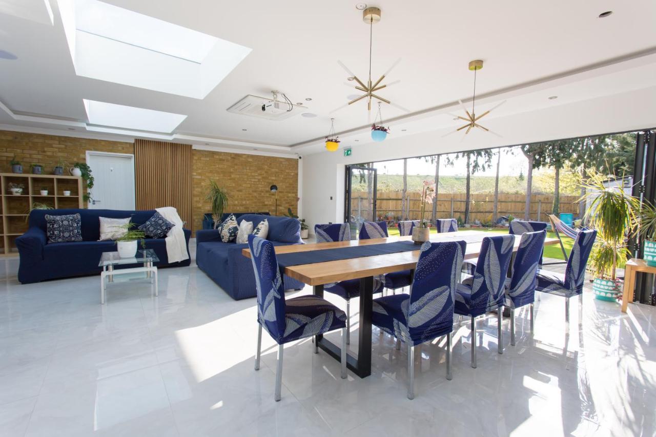 Legoland Heathrow Windsor Apartment Hotel Слау Екстер'єр фото
