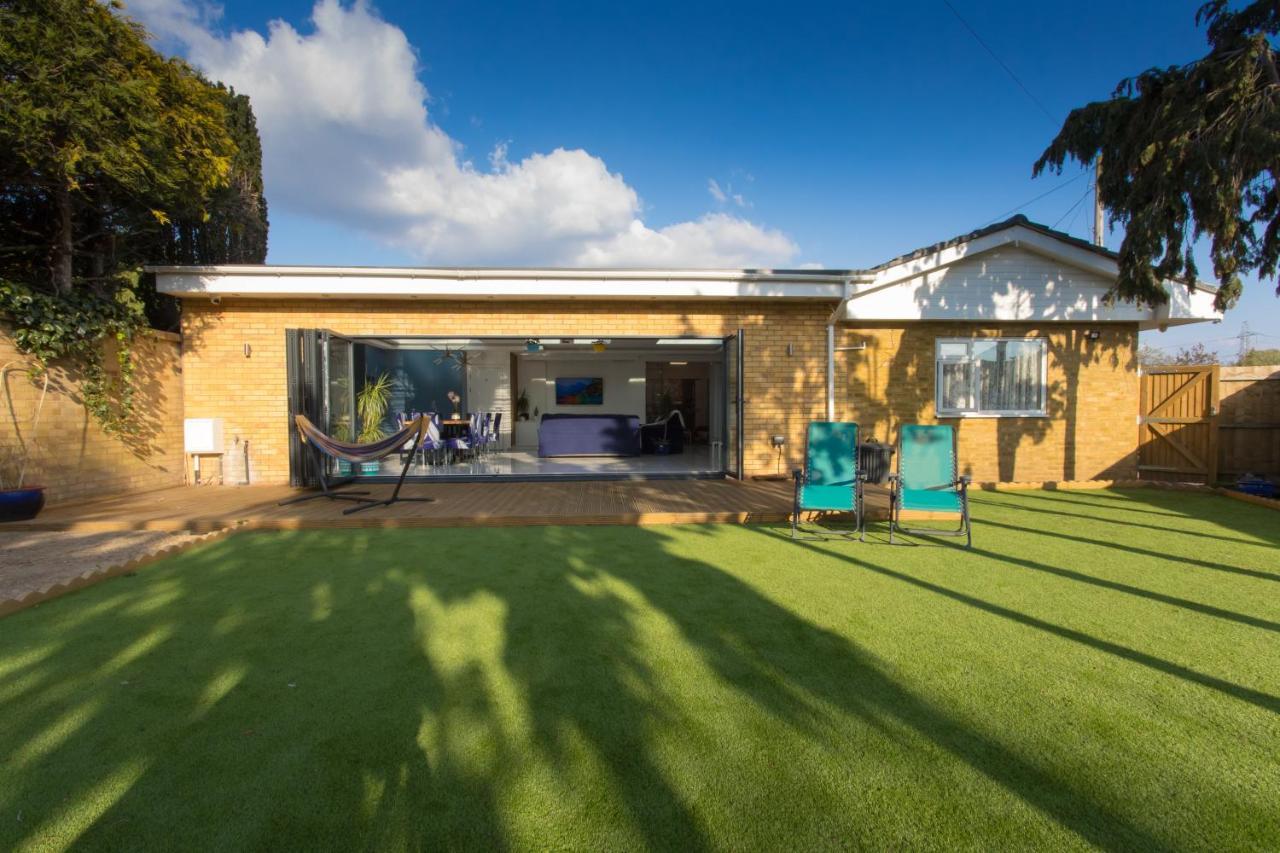 Legoland Heathrow Windsor Apartment Hotel Слау Екстер'єр фото